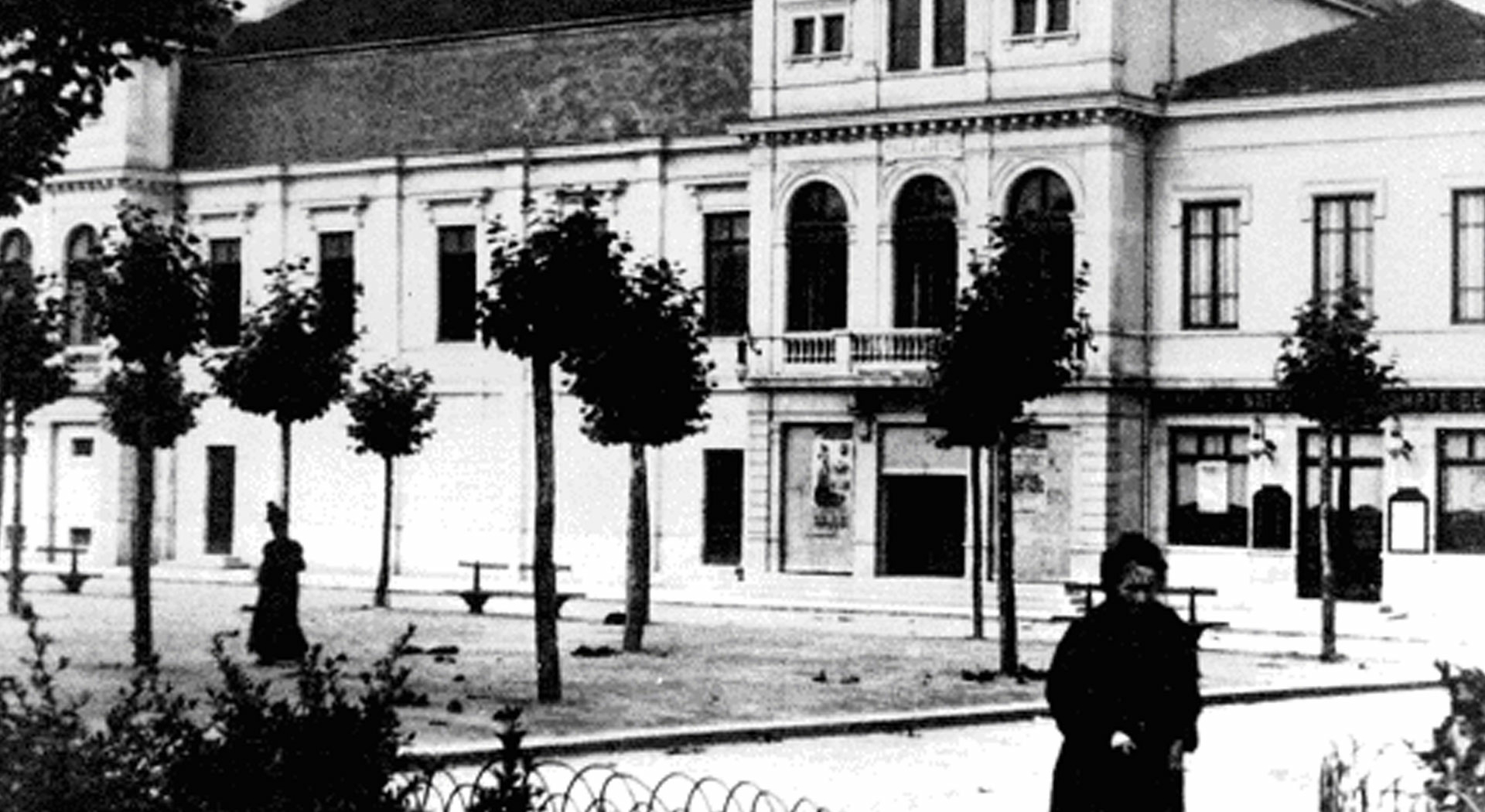 1897-1900 : La Salle des Fêtes